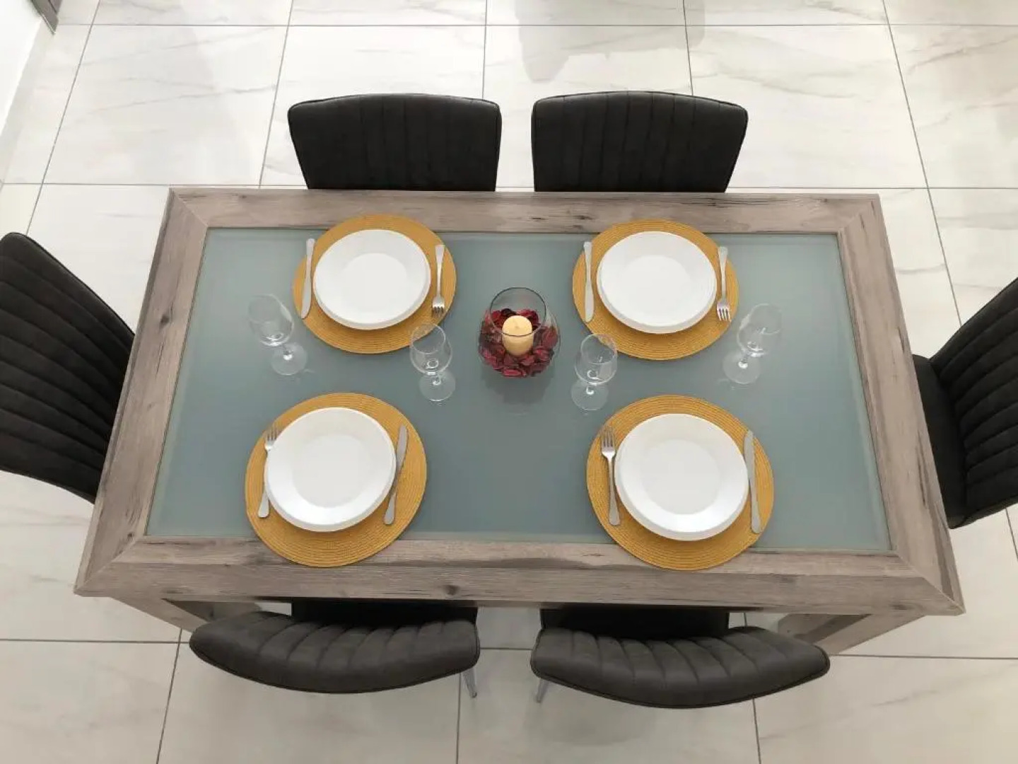 Penthouse in Marsaxlokk with panoramic views: 3 bedrooms, 2 baths