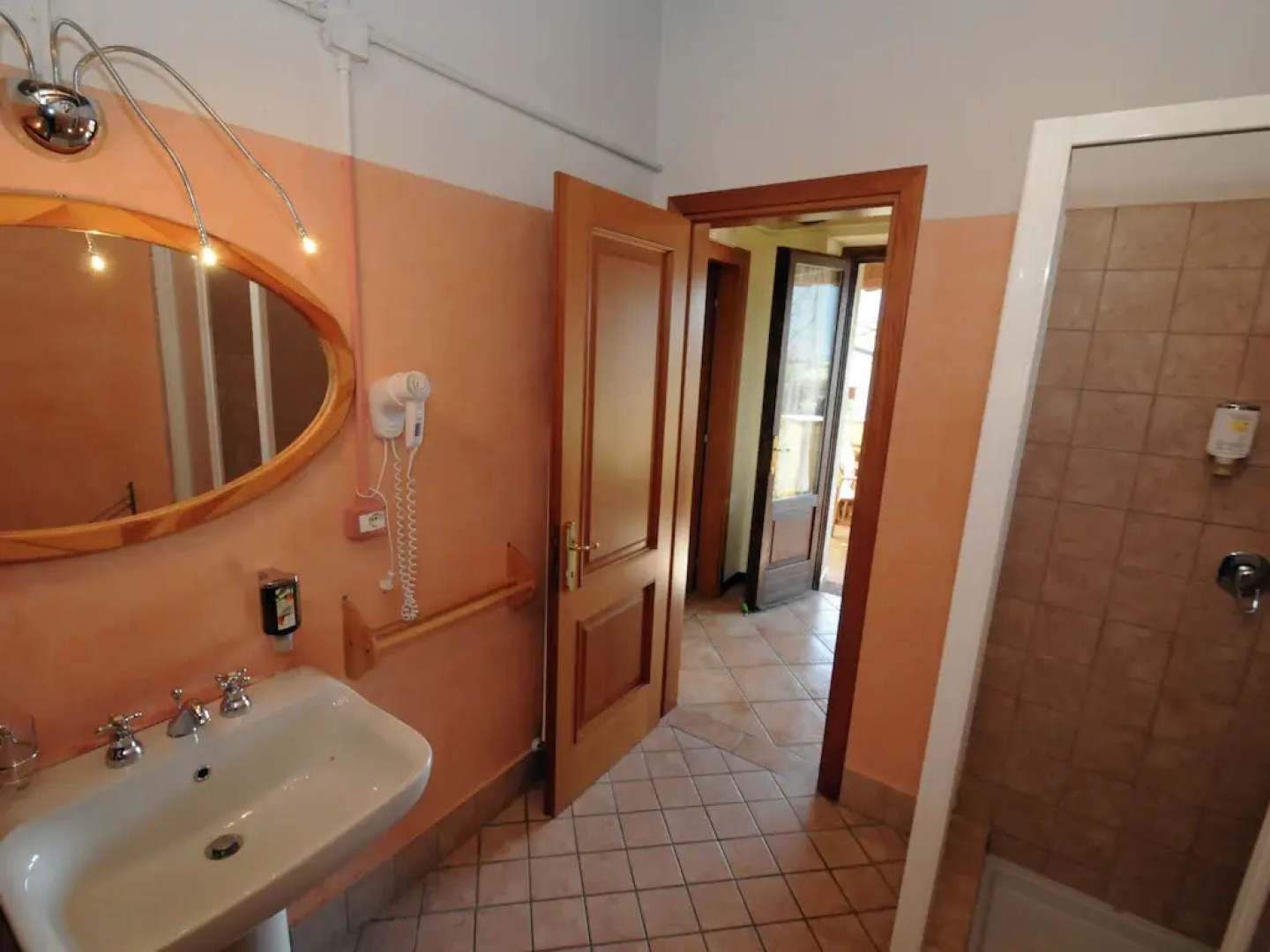 Apartment in the Franciacorta, with private balcony and shared swimming pool