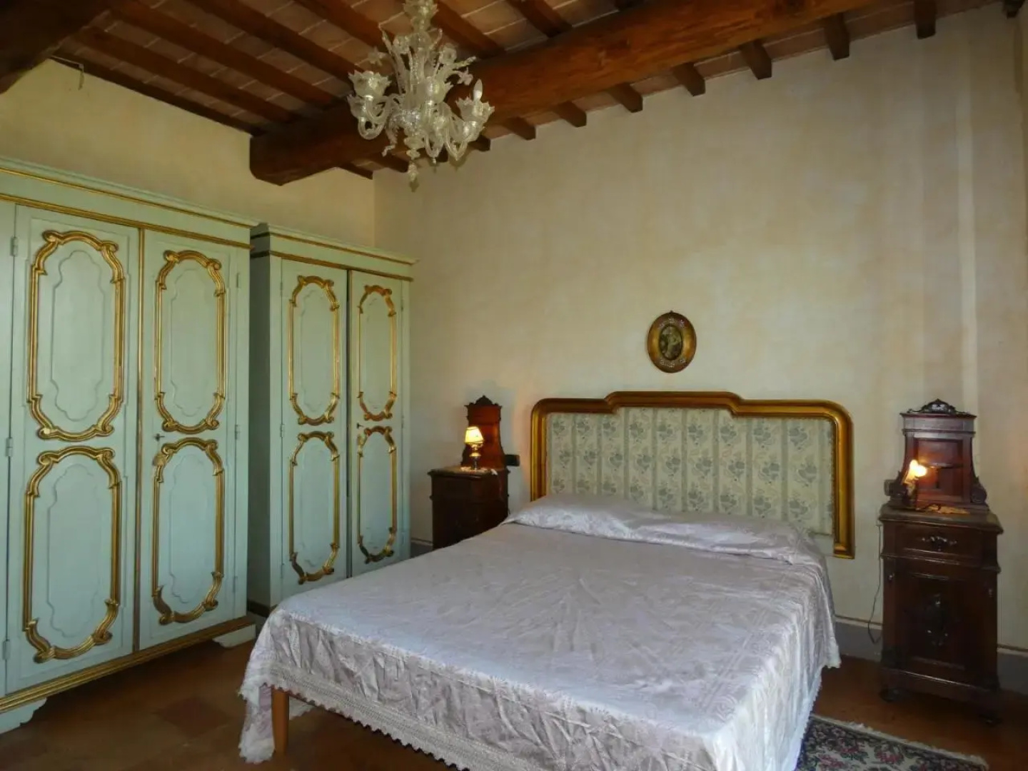 Scappo in Umbria, la Cantinetta