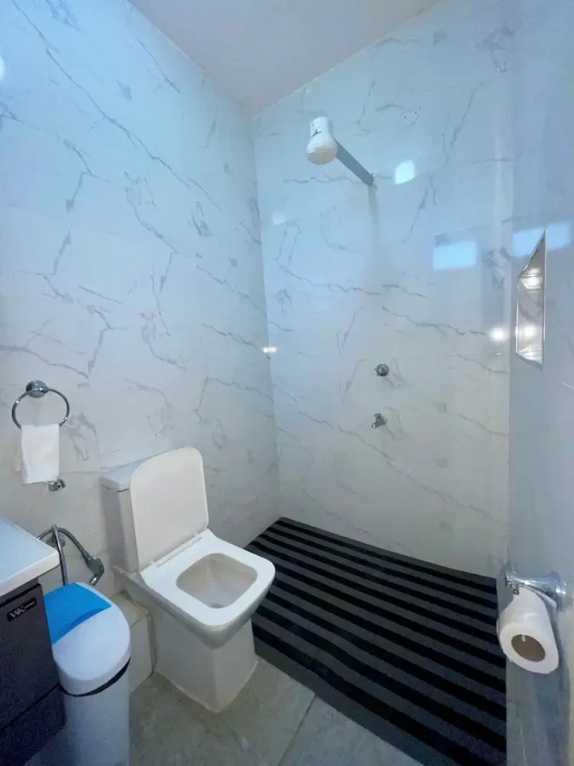 Iman Hotel