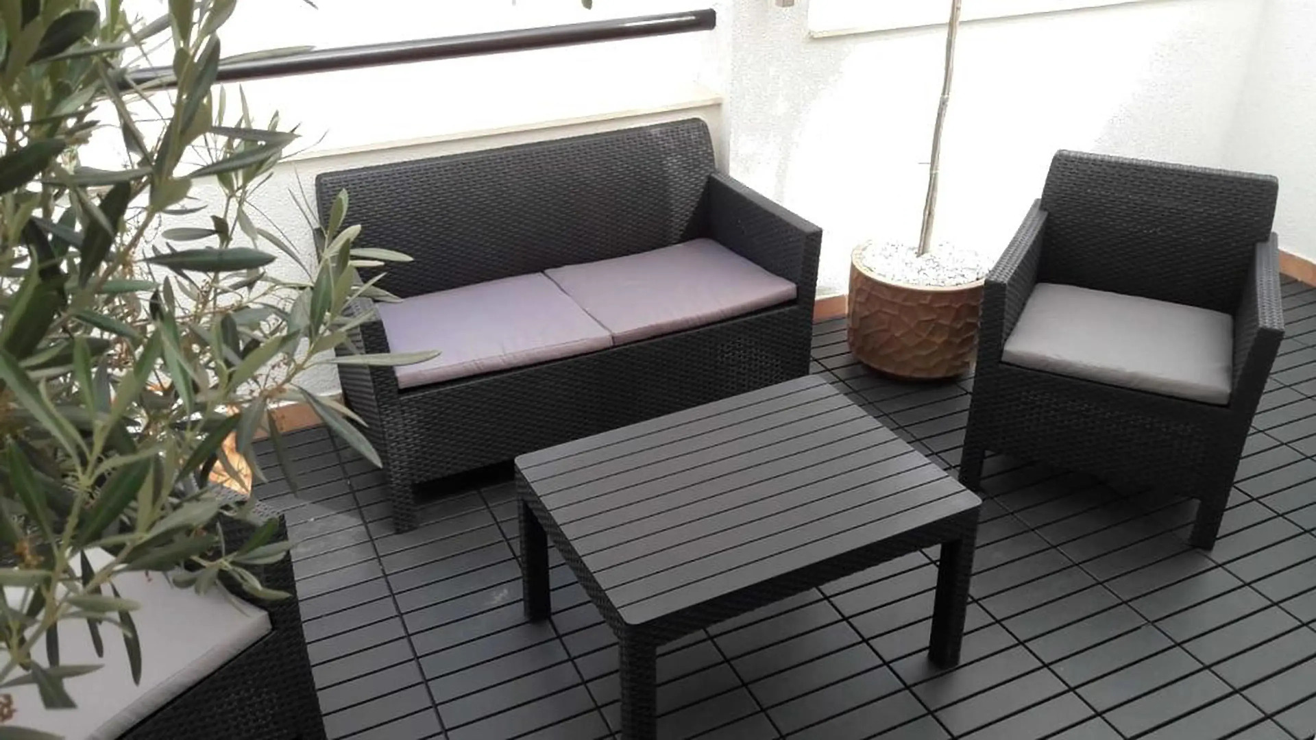 Downtown Park Suites