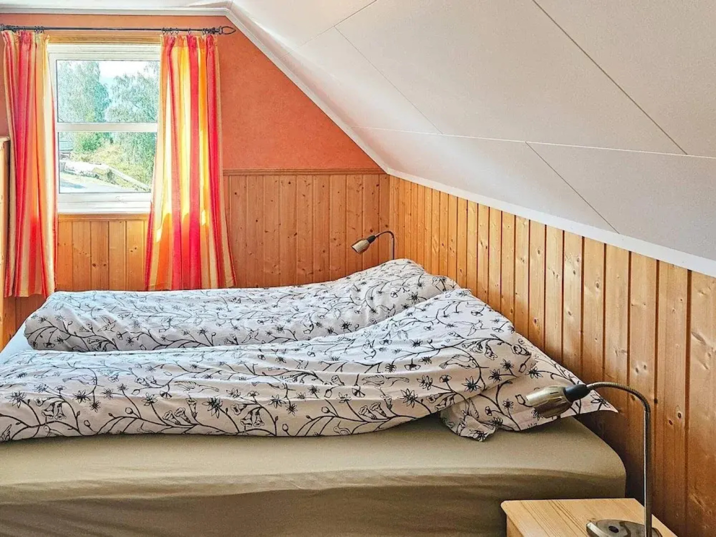 6 Person Holiday Home in Leikanger