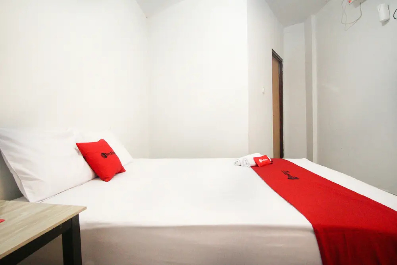 Bio Net Hotel by RedDoorz