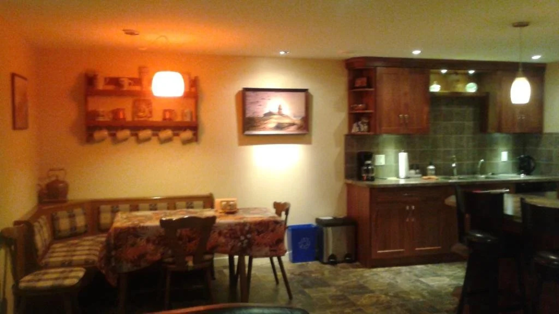 Above Naramata Bed & Breakfast