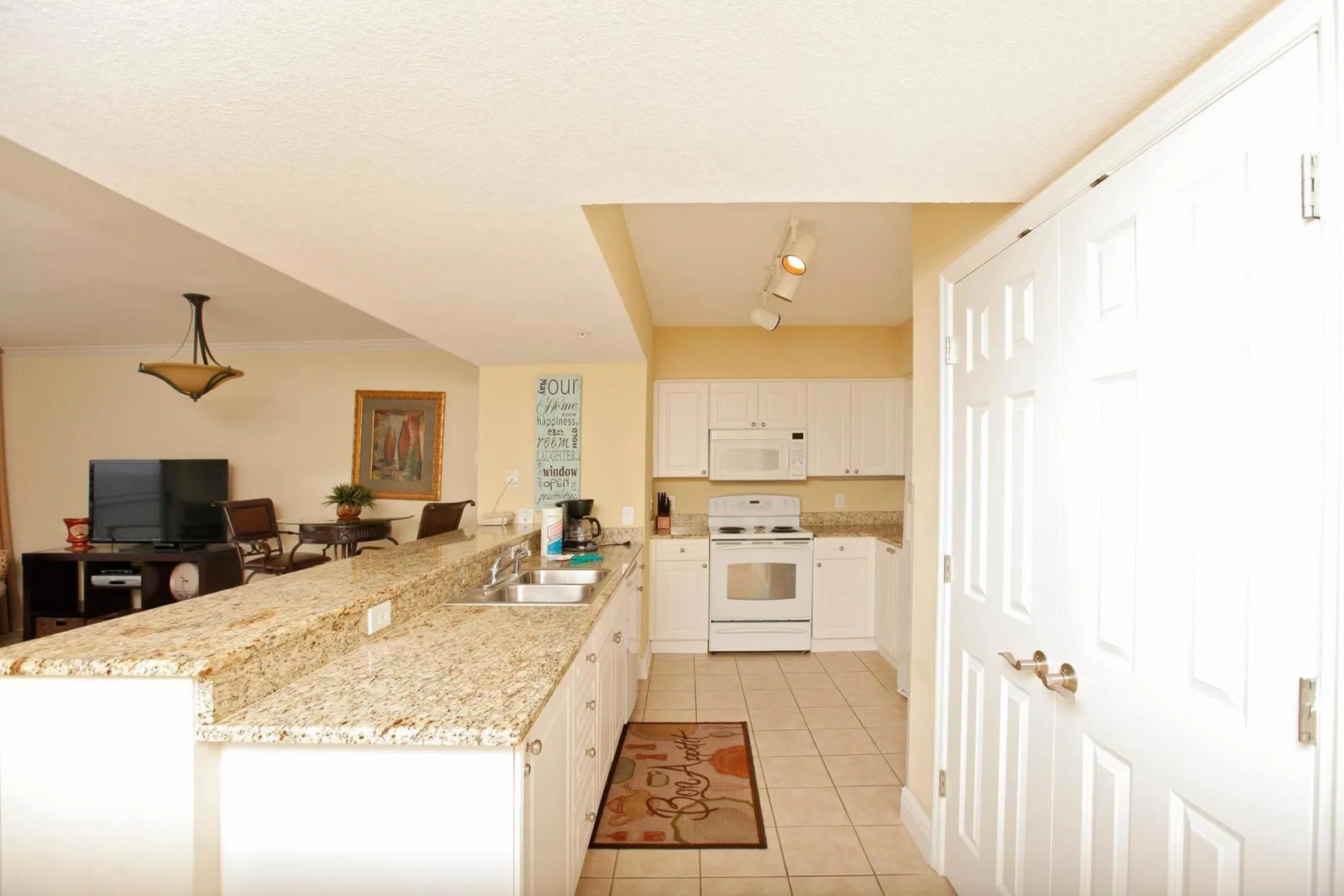 Emerald Beach Resort by Panhandle Getaways