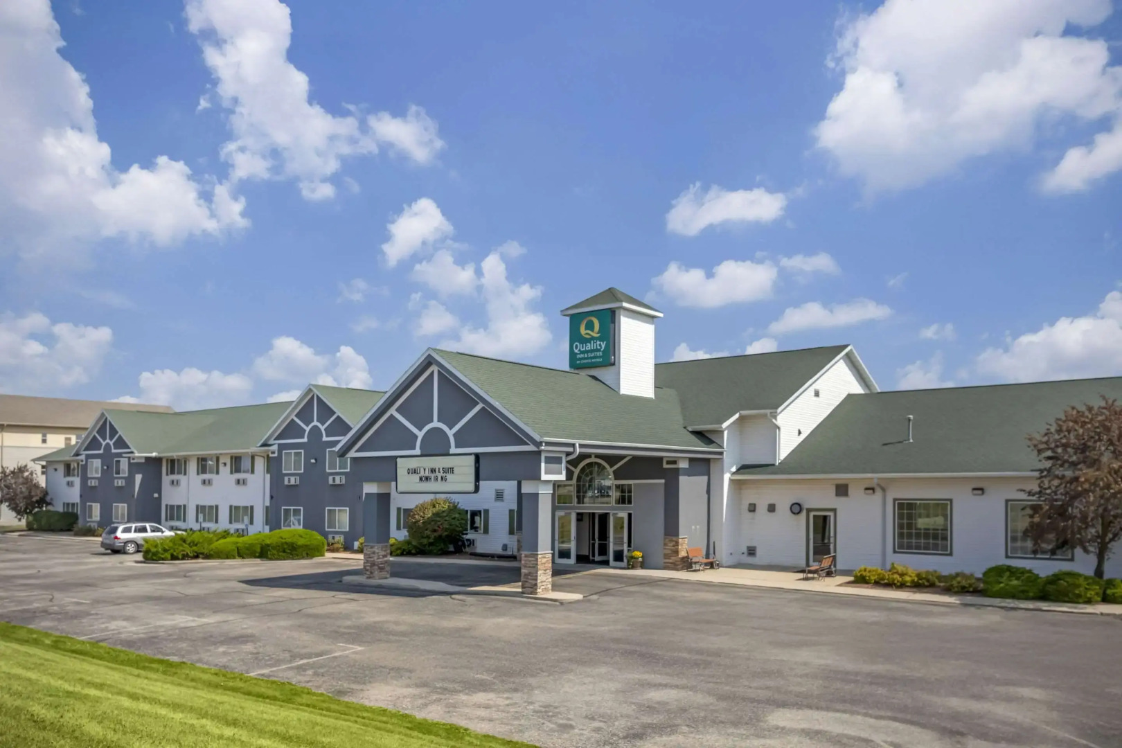 Quality Inn & Suites Stoughton - Madison South