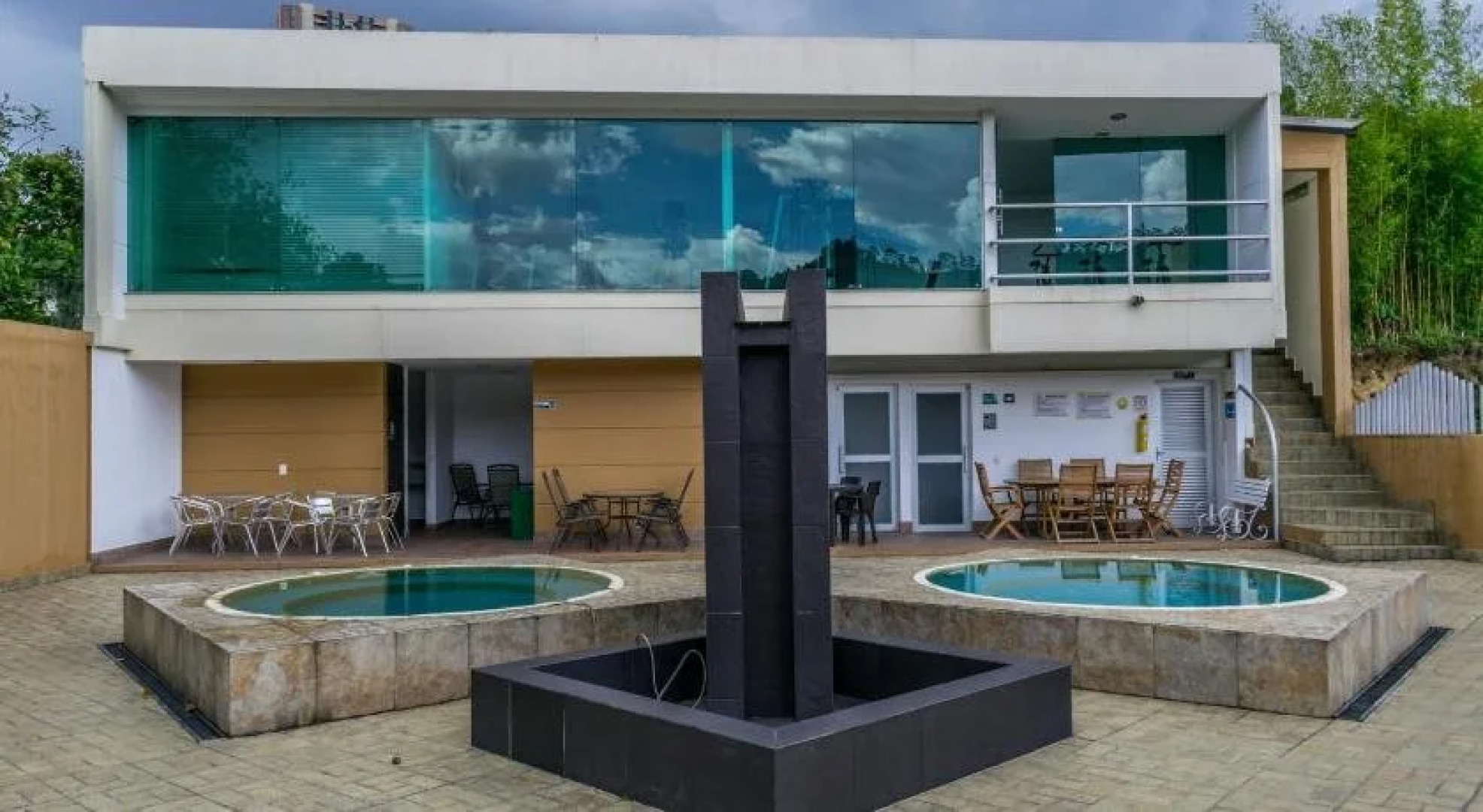 Hotel y Centro de Convenciones La Extremadura