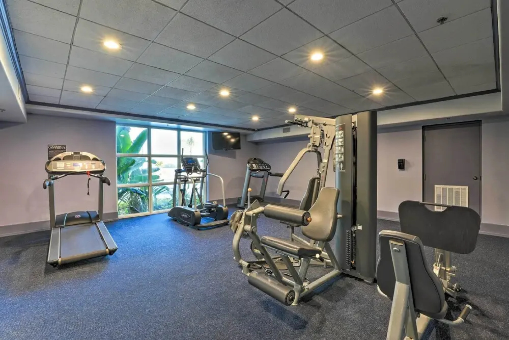 Luxury Condo w/ Huge Private Balcony on Lake Bryan