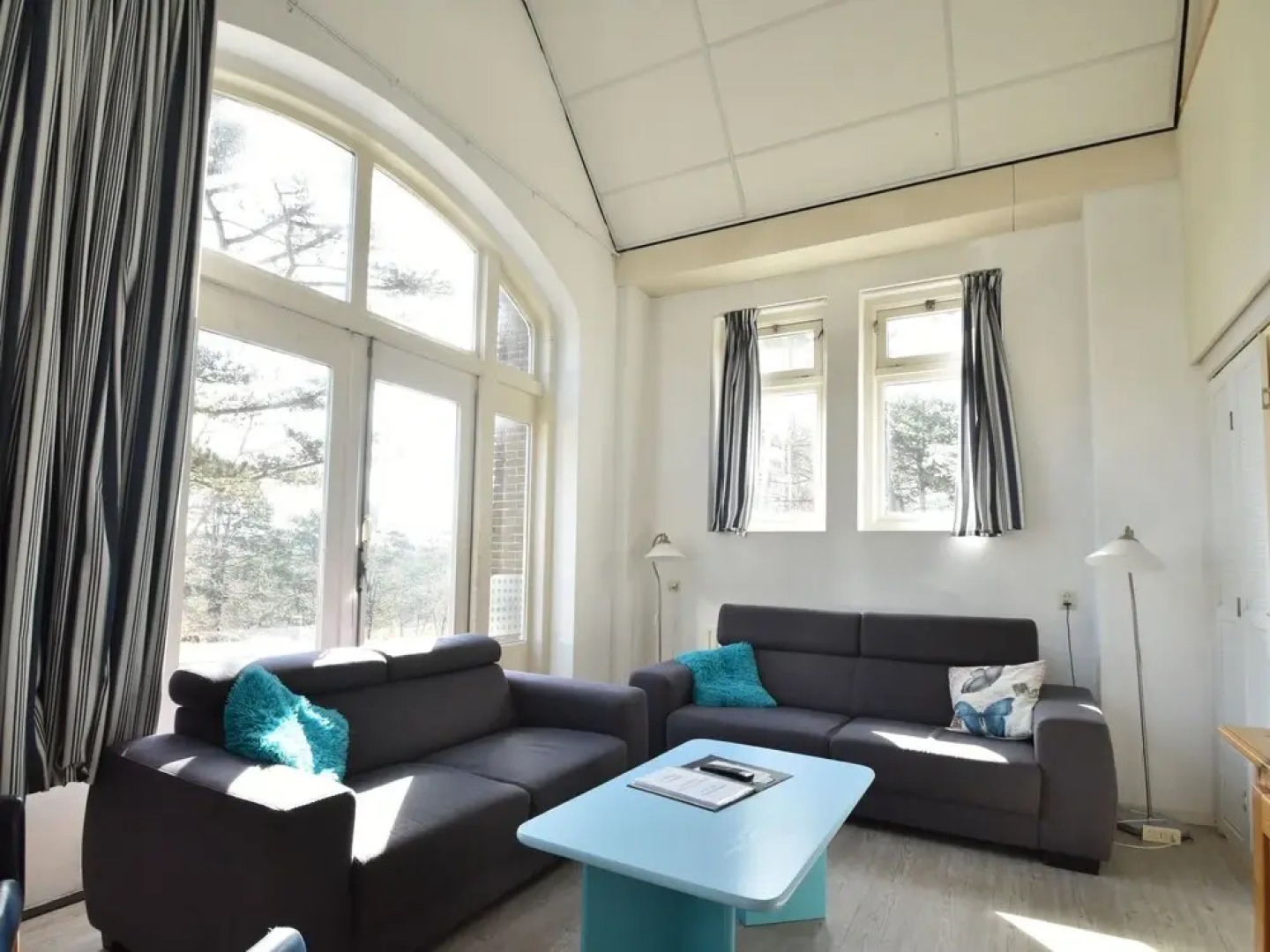 Quaint Holiday Home in Bergen aan Zee near Sea