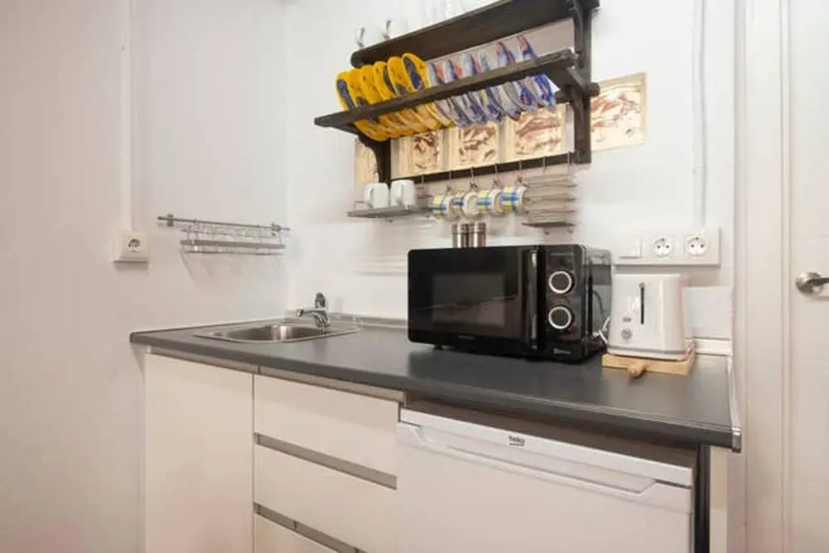 Studio in Cenes de la Vega, with Wonderful City View And Wifi - 20 Km From the Slopes