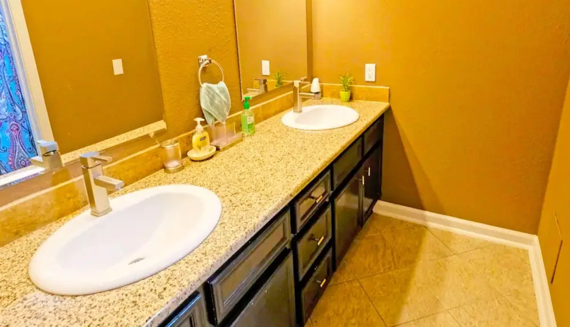 4Bdrms 2Bath 6Beds - Med-Center MM-Park