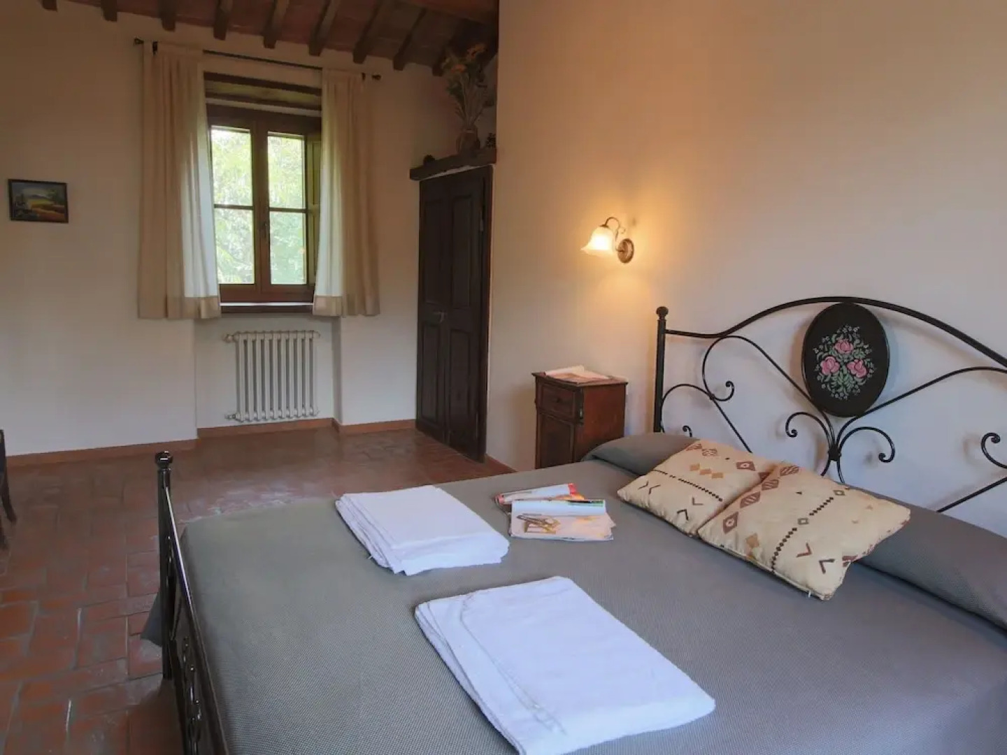 Farmhouse in Proceno With Pool