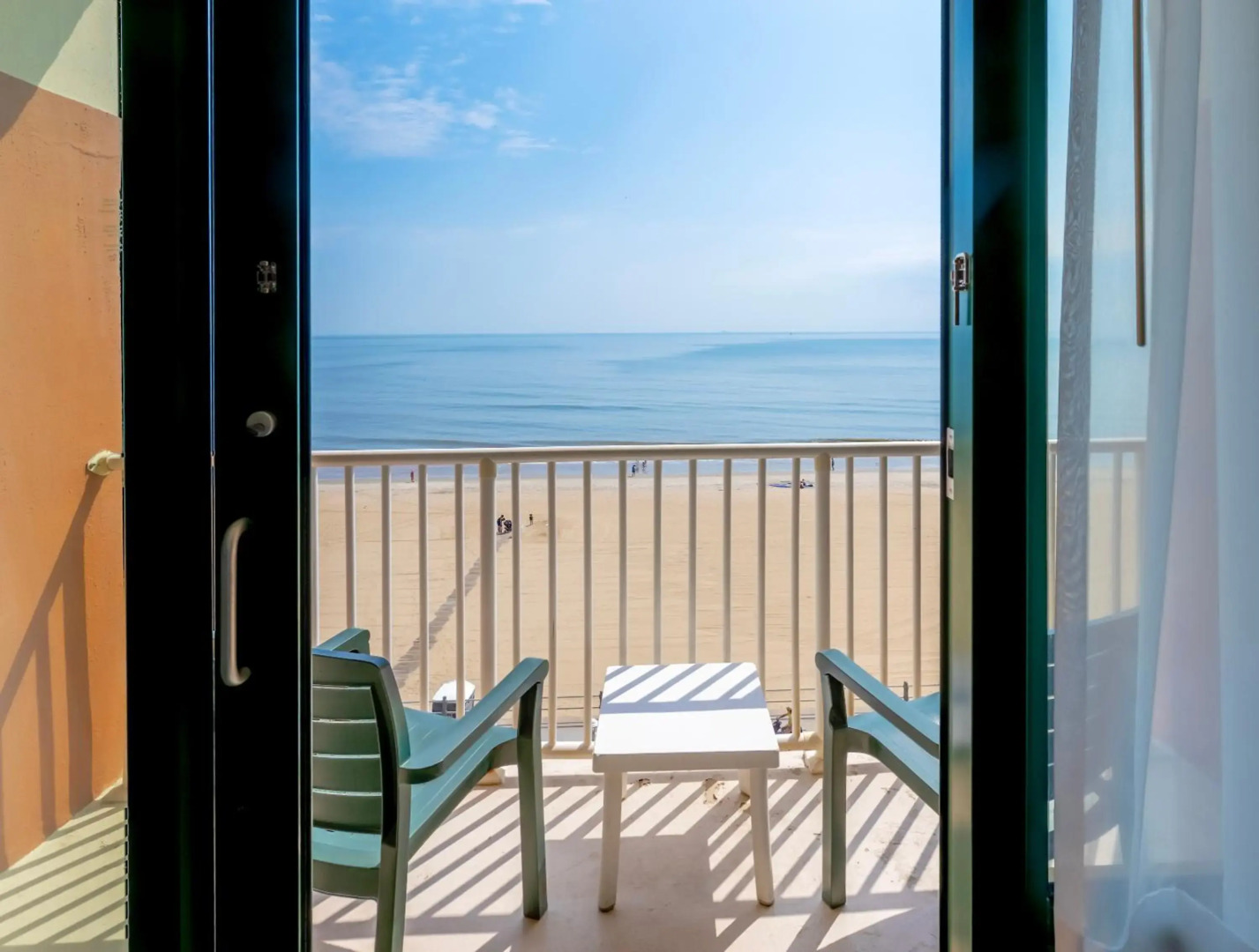 Holiday Inn & Suites Virginia Beach North Beach by IHG