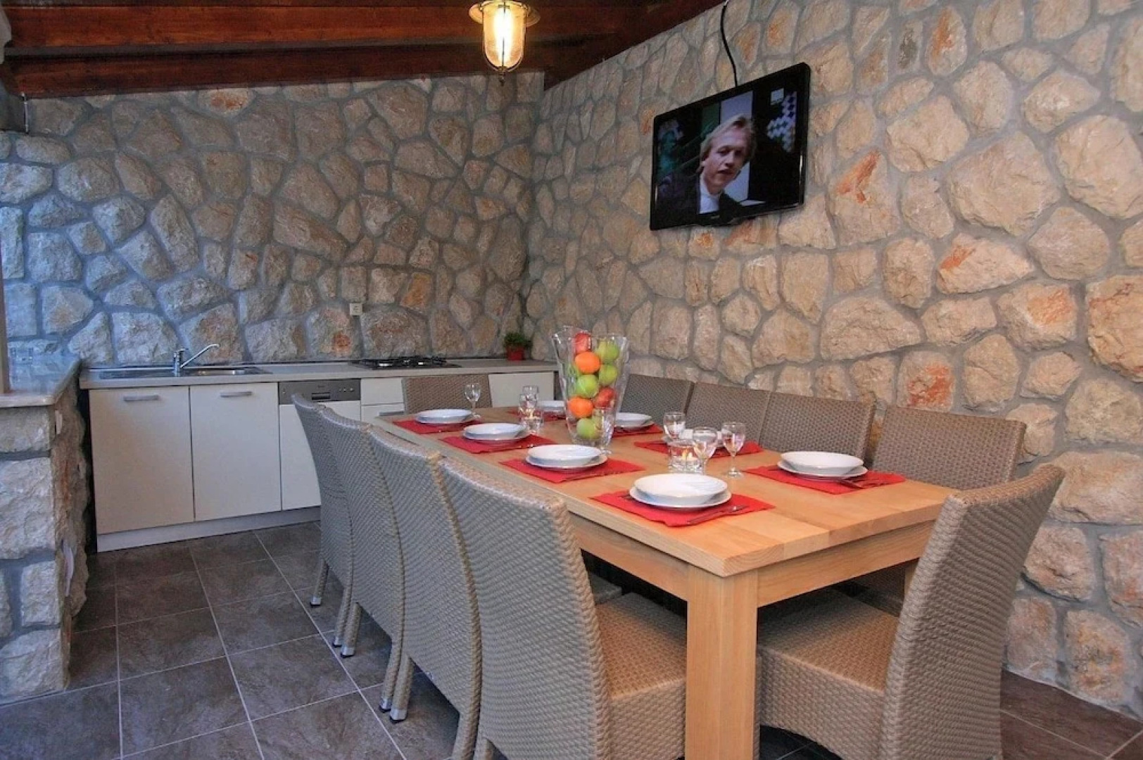 Holiday Home with Private heated Pool, Sea view & Basketball Court