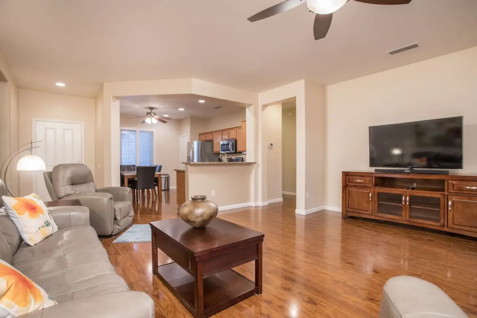 Casa Royale 3 BR by Casago