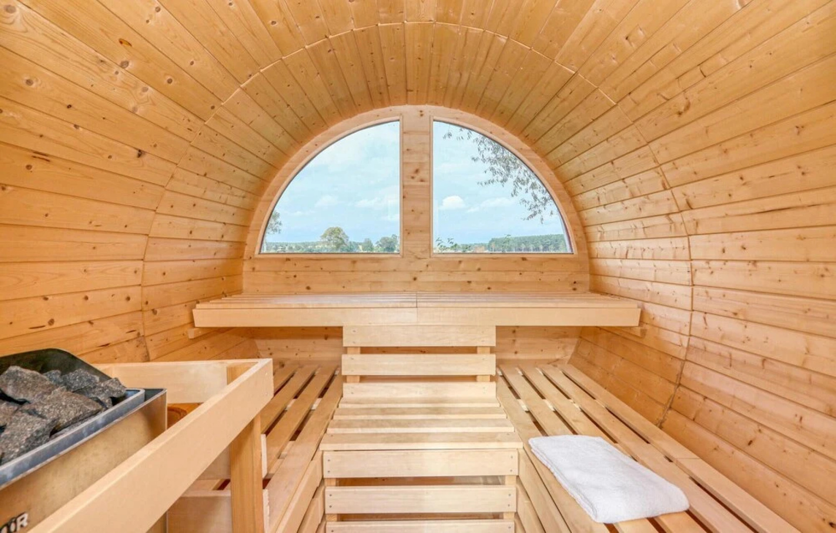 Awesome Home in Zerpenschleuse With 2 Bedrooms, Sauna and Wifi