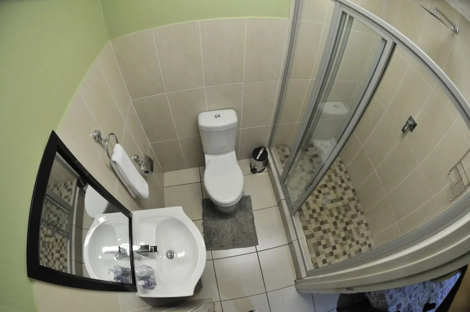 Summer Garden Guest House (The Flower Box)