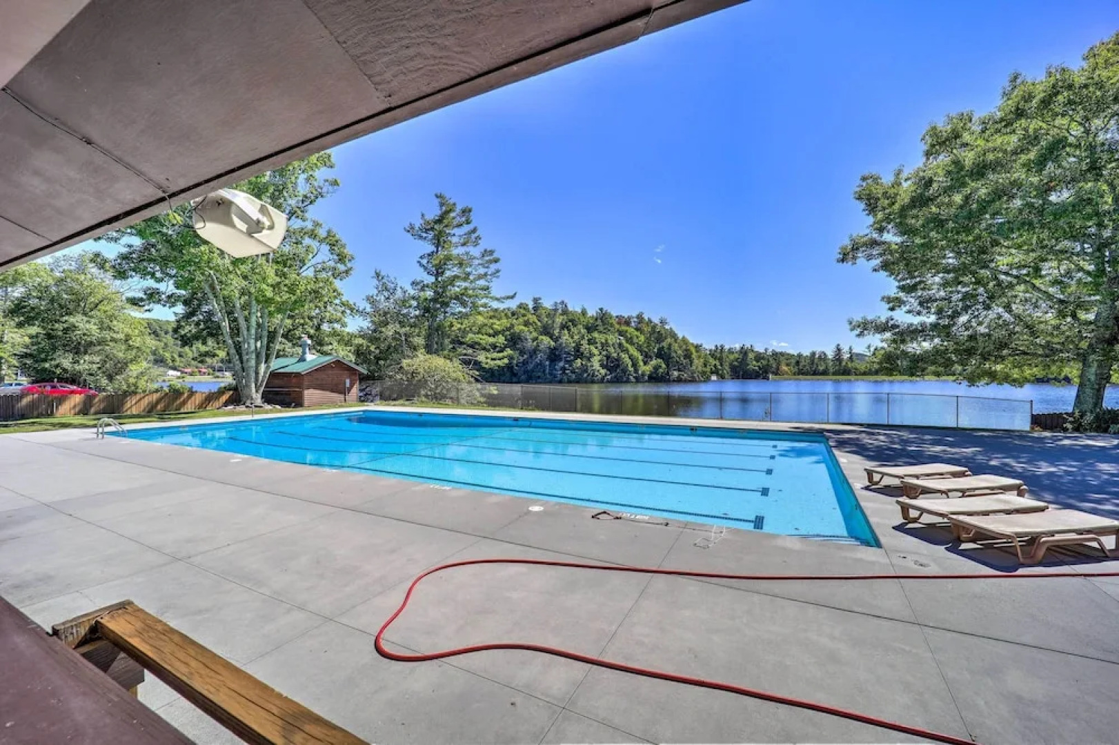 Hike, Swim, Ski & More: Pet-friendly Newland Home!