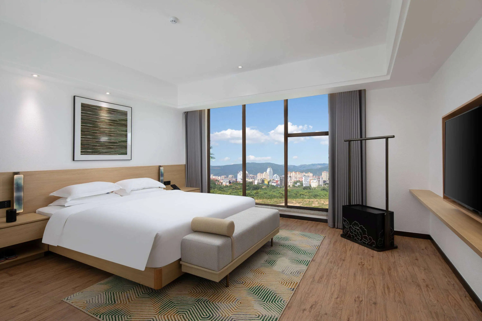 Microtel By Wyndham Xishuangbanna City Center