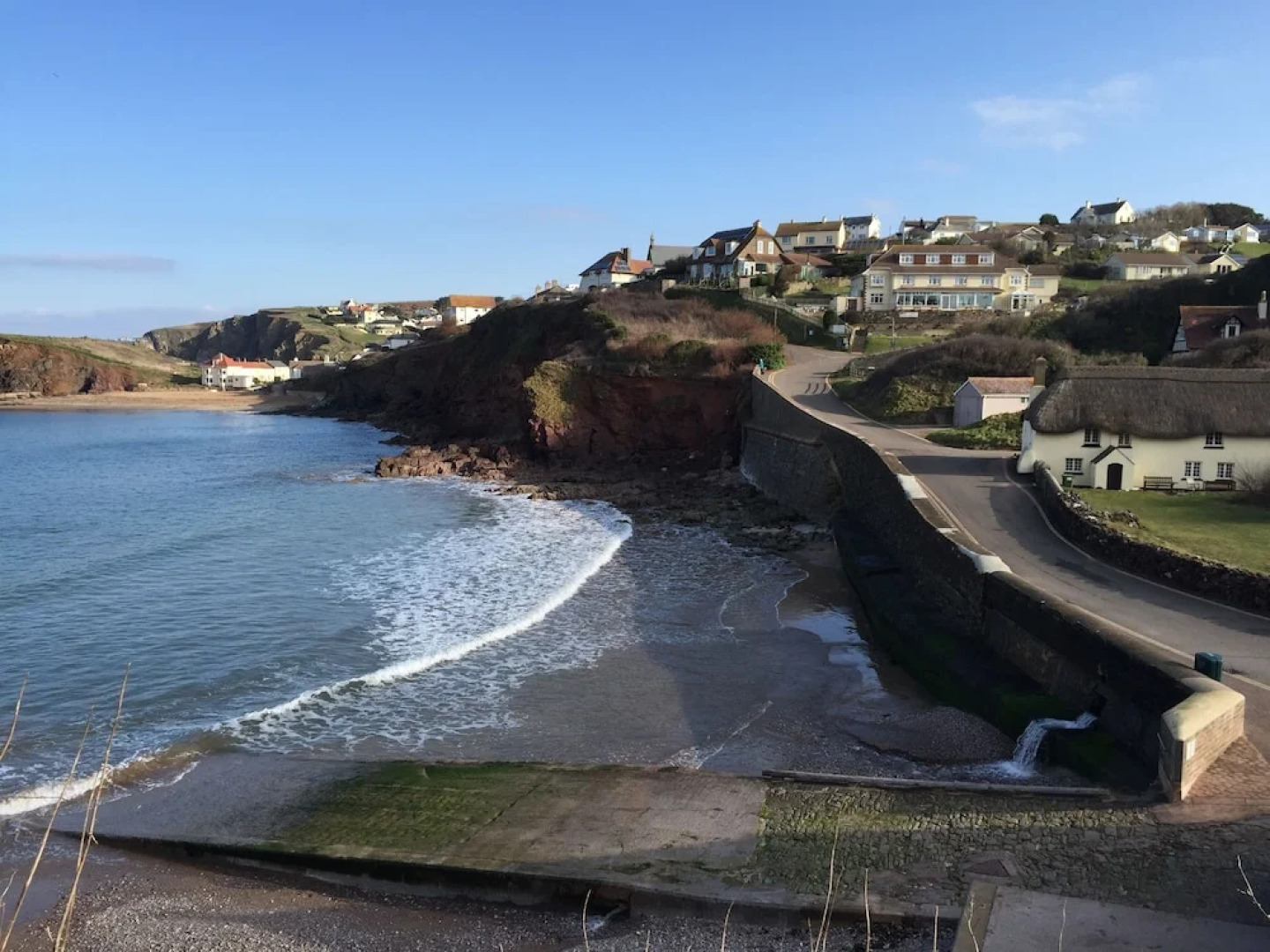 The Sun Bay Hotel & Restaurant