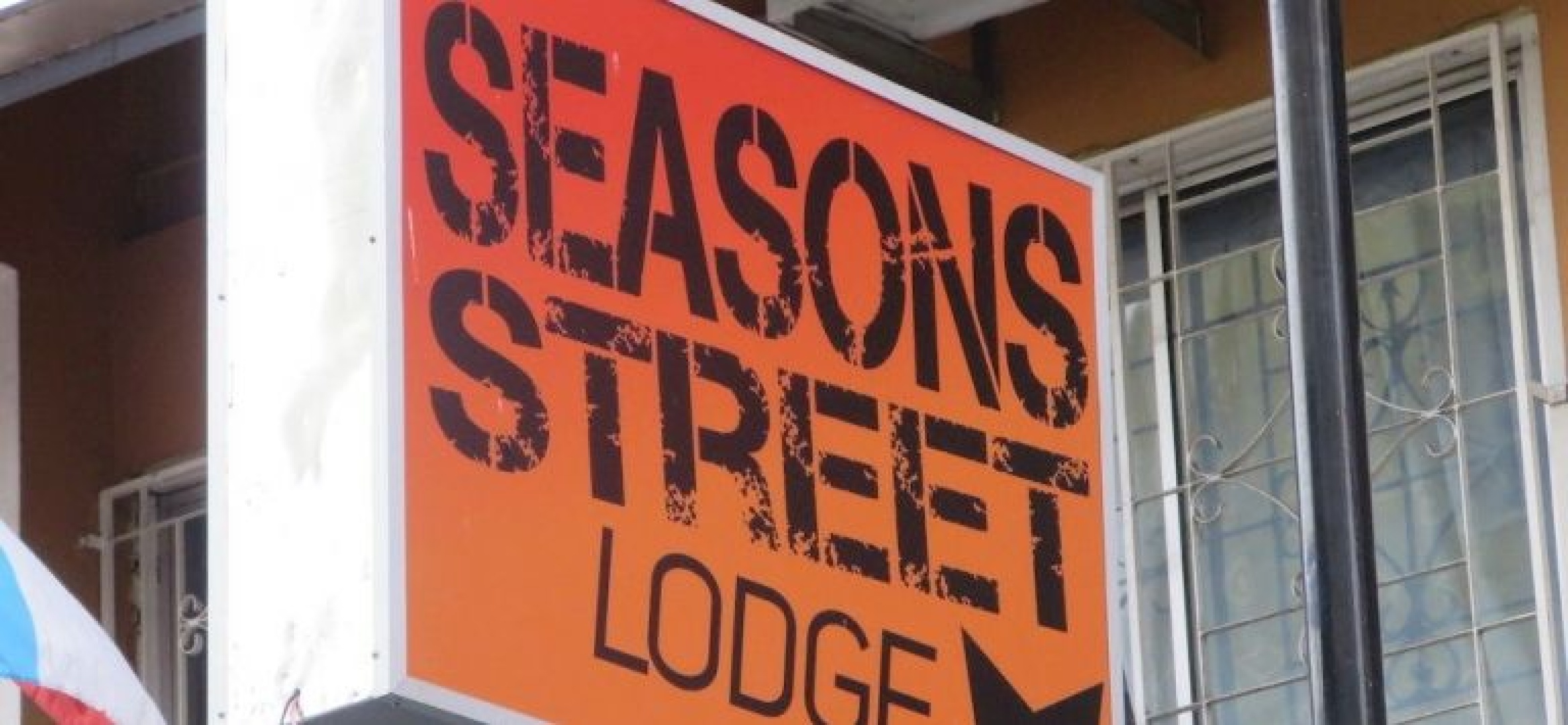 Seasons Street Lodge