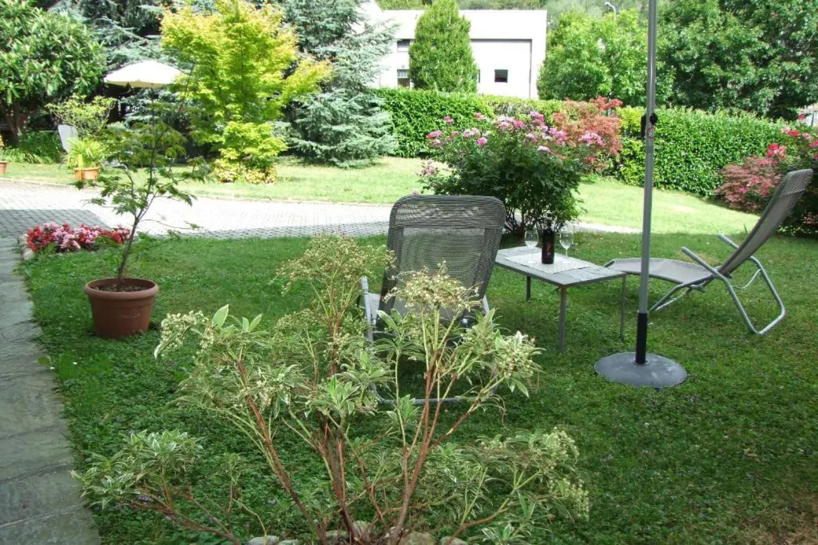 Monolocale in casa con giardino