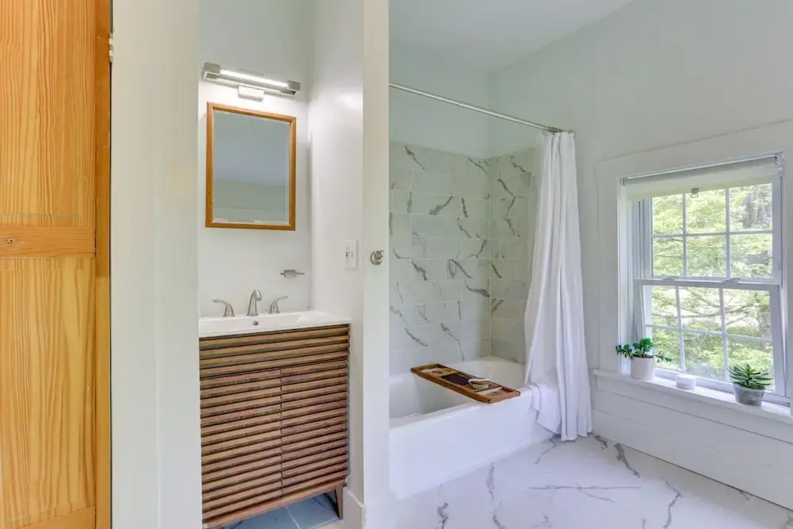 Quaint Goshen Apartment w/ Patio!