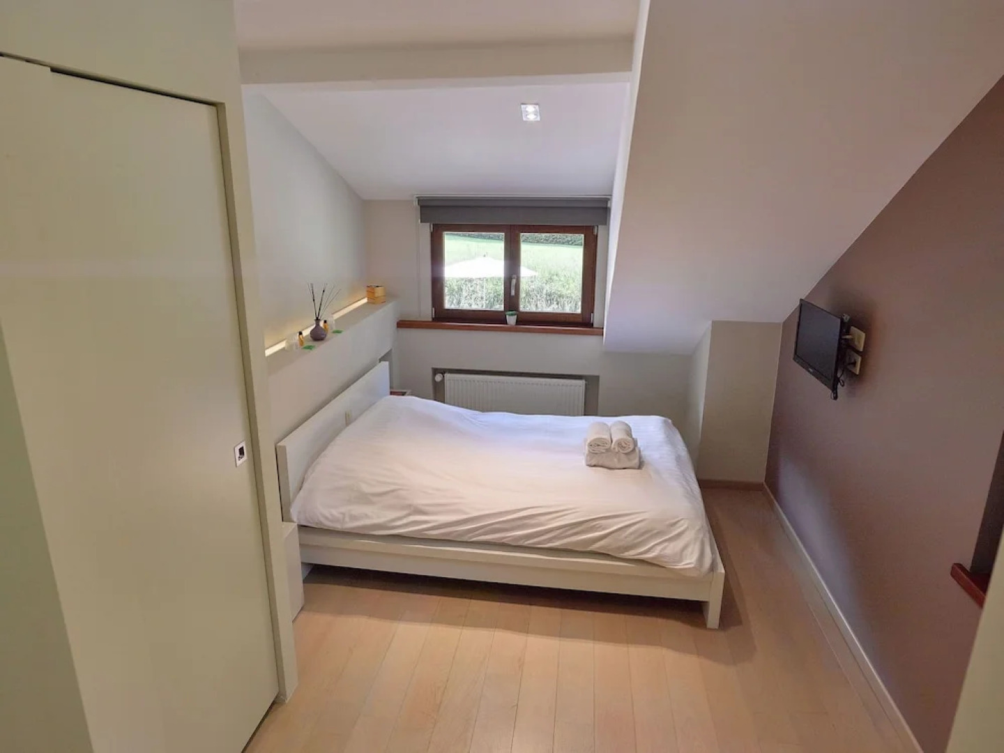 Attractive Holiday Home in Spa with Swimming Pool