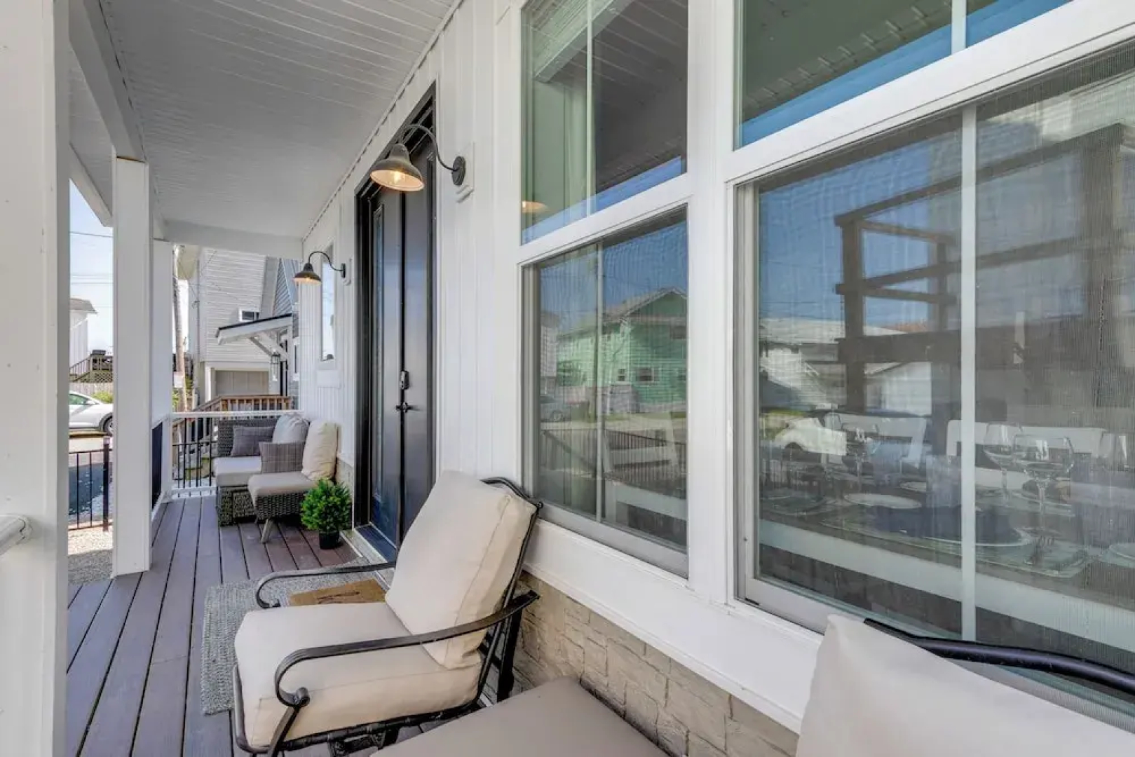 Steps to Buckeye Lake: Family-friendly Home