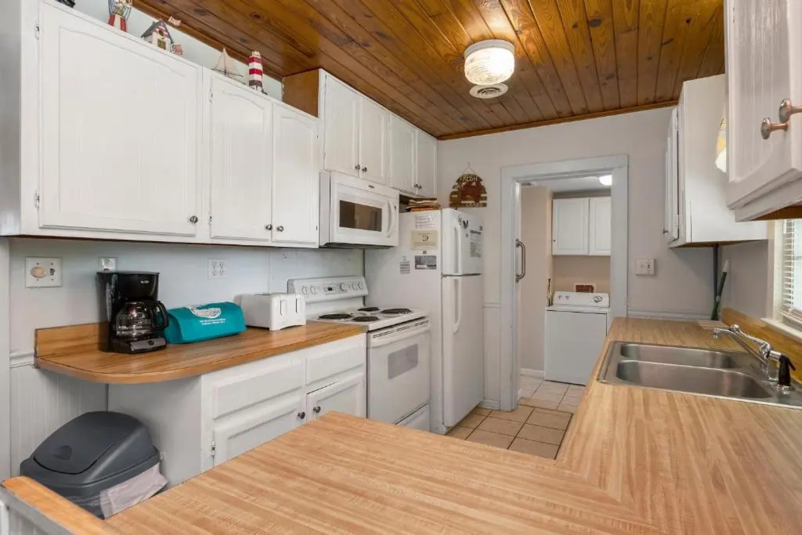 Papas Place by Oak Island Accommodations