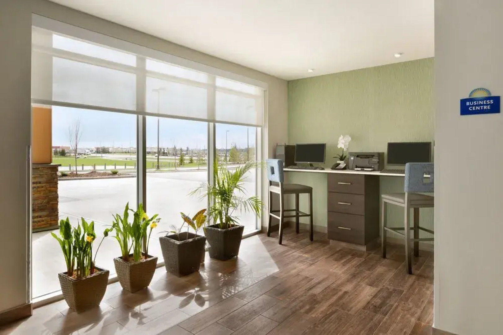 Days Inn and Suites Airdrie