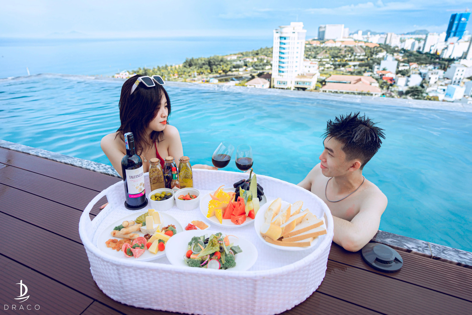 Draco Hotel & Suites