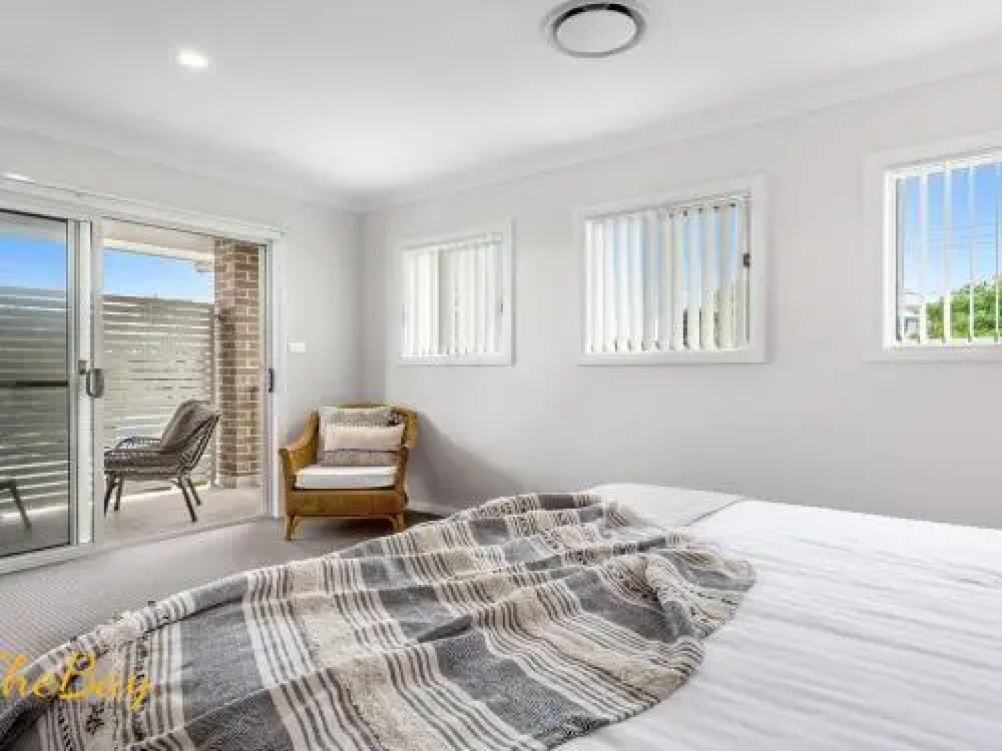 Pacific Paradise No.28 Anna Bay