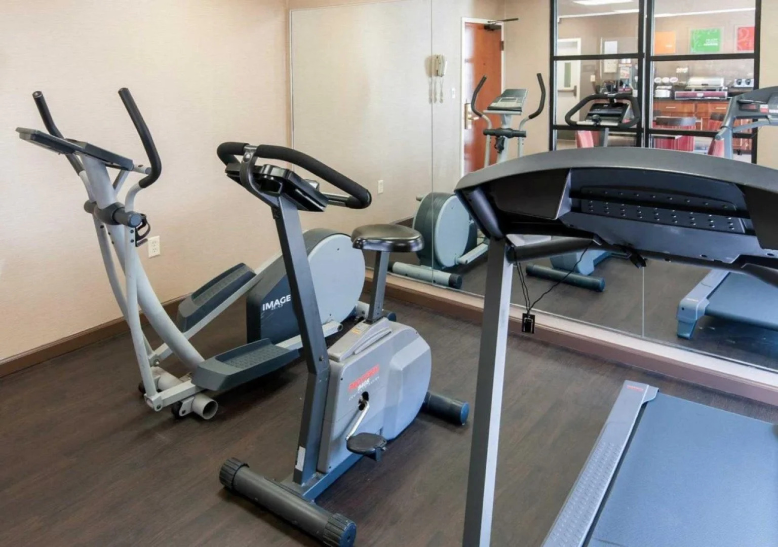 Comfort Inn & Suites LaGrange East