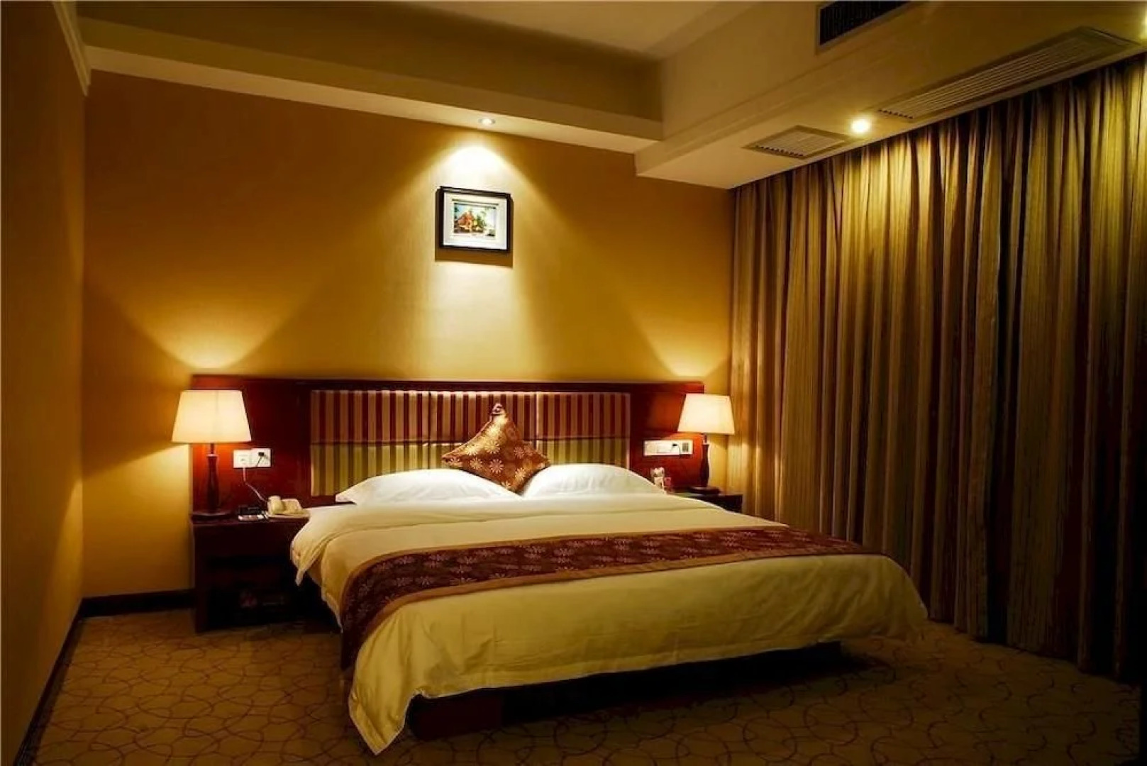 Bronze Drums Grand Hotel