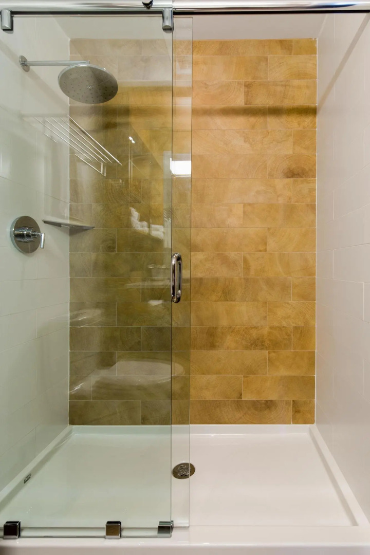 Sproat Lake Landing Resort