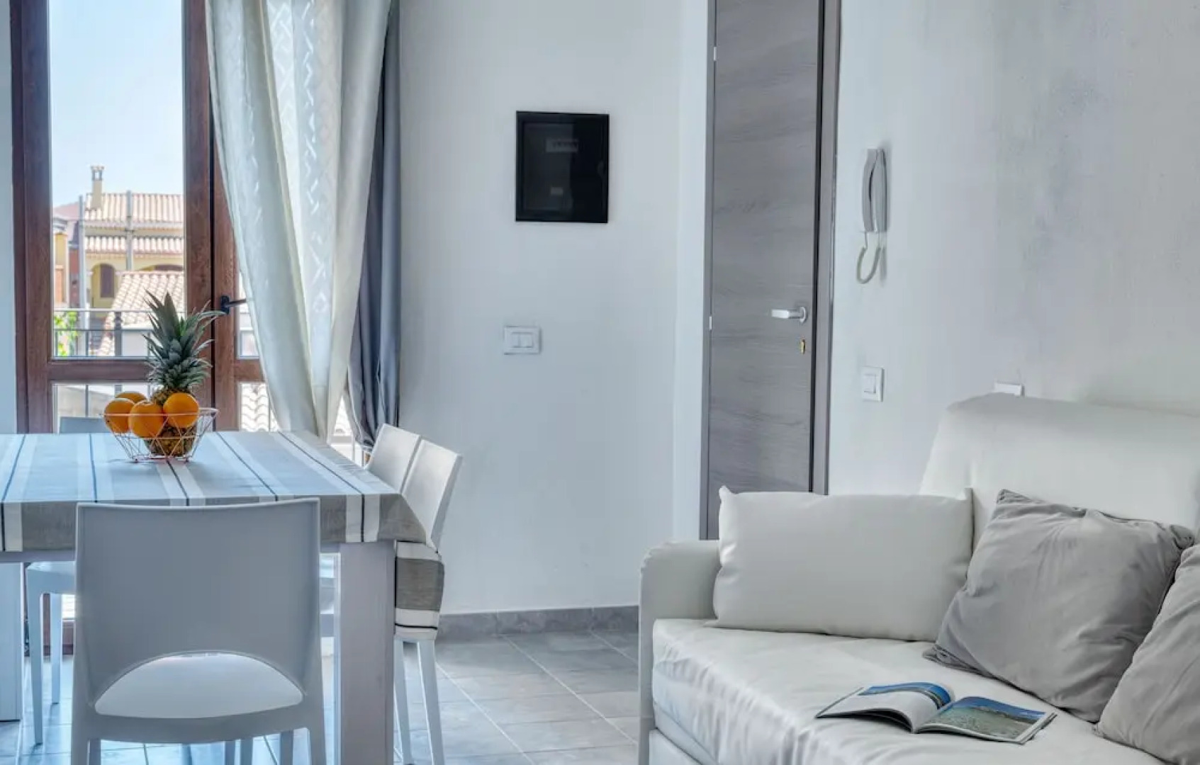 IzzHome Cozy Sunflowers