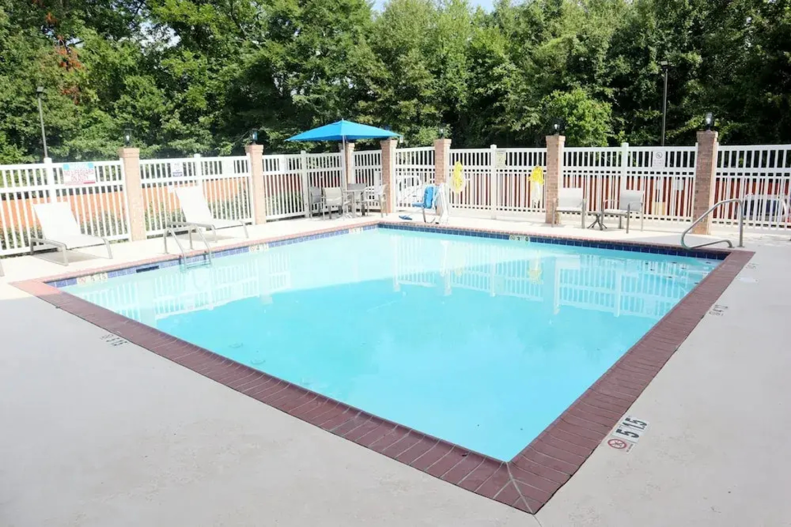 Holiday Inn Express Hotel & Suites Baton Rouge North