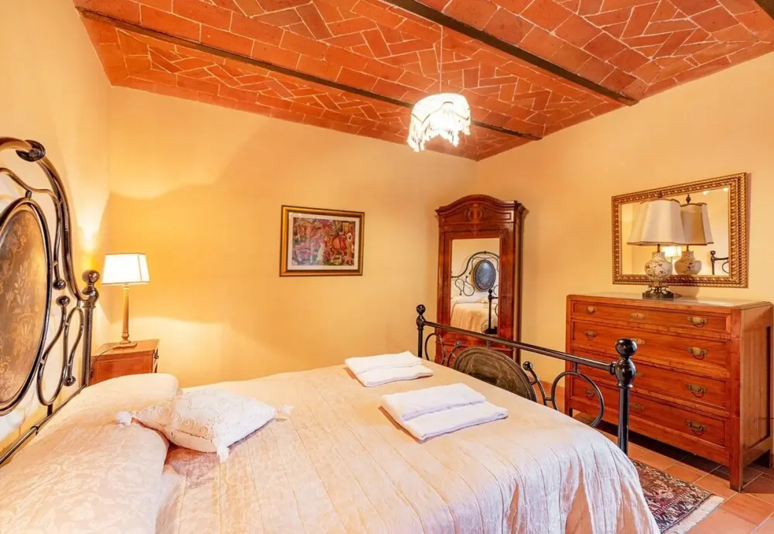 Botticelli With Whirlpool Sauna and Pool