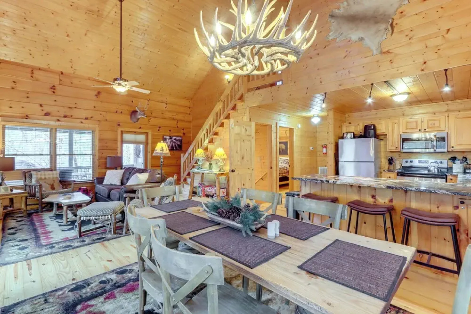 9 Mi to Dtwn Blue Ridge: Cabin w/ Deck & Grill!