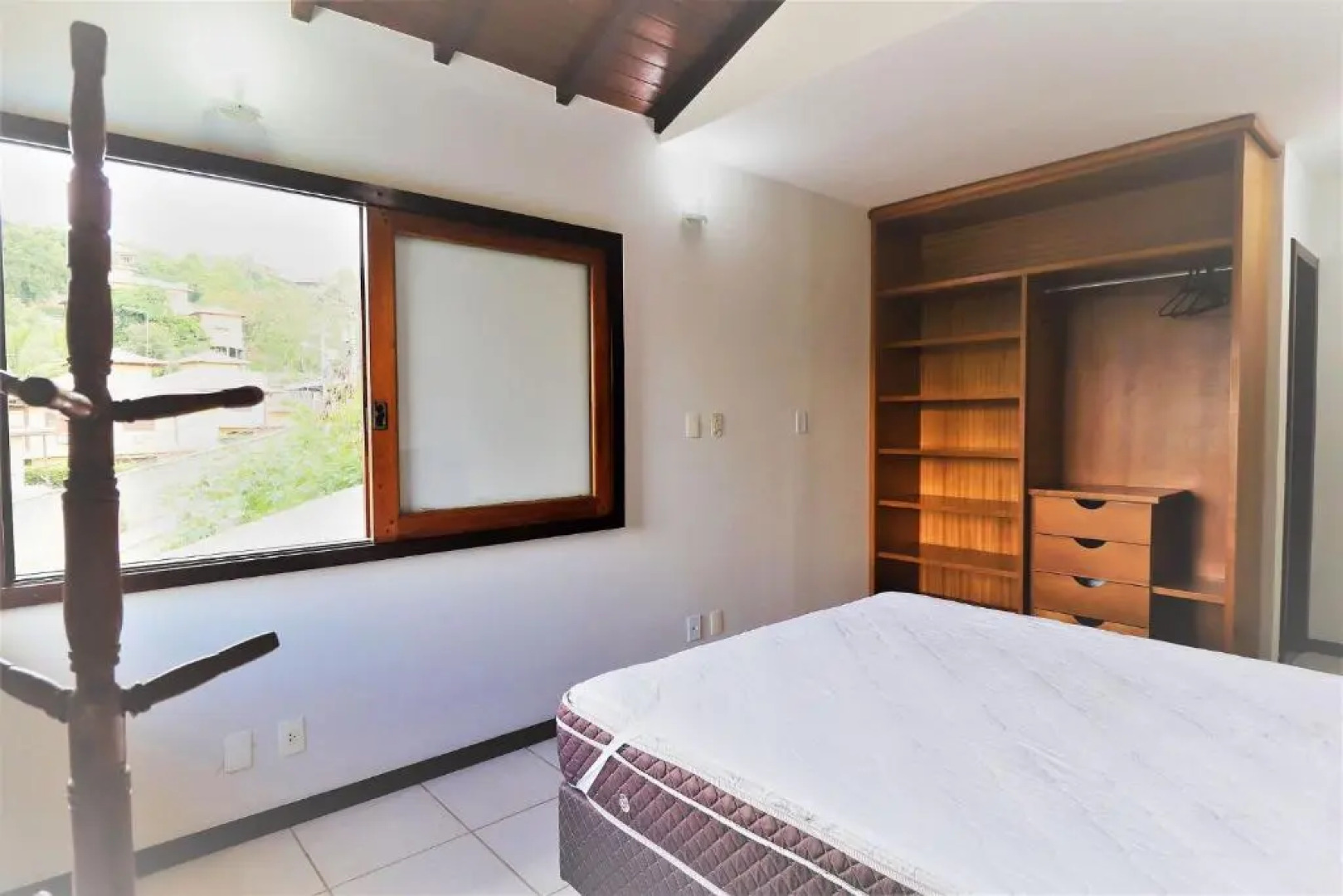 Maravilhosa casa com 8 st em geribá