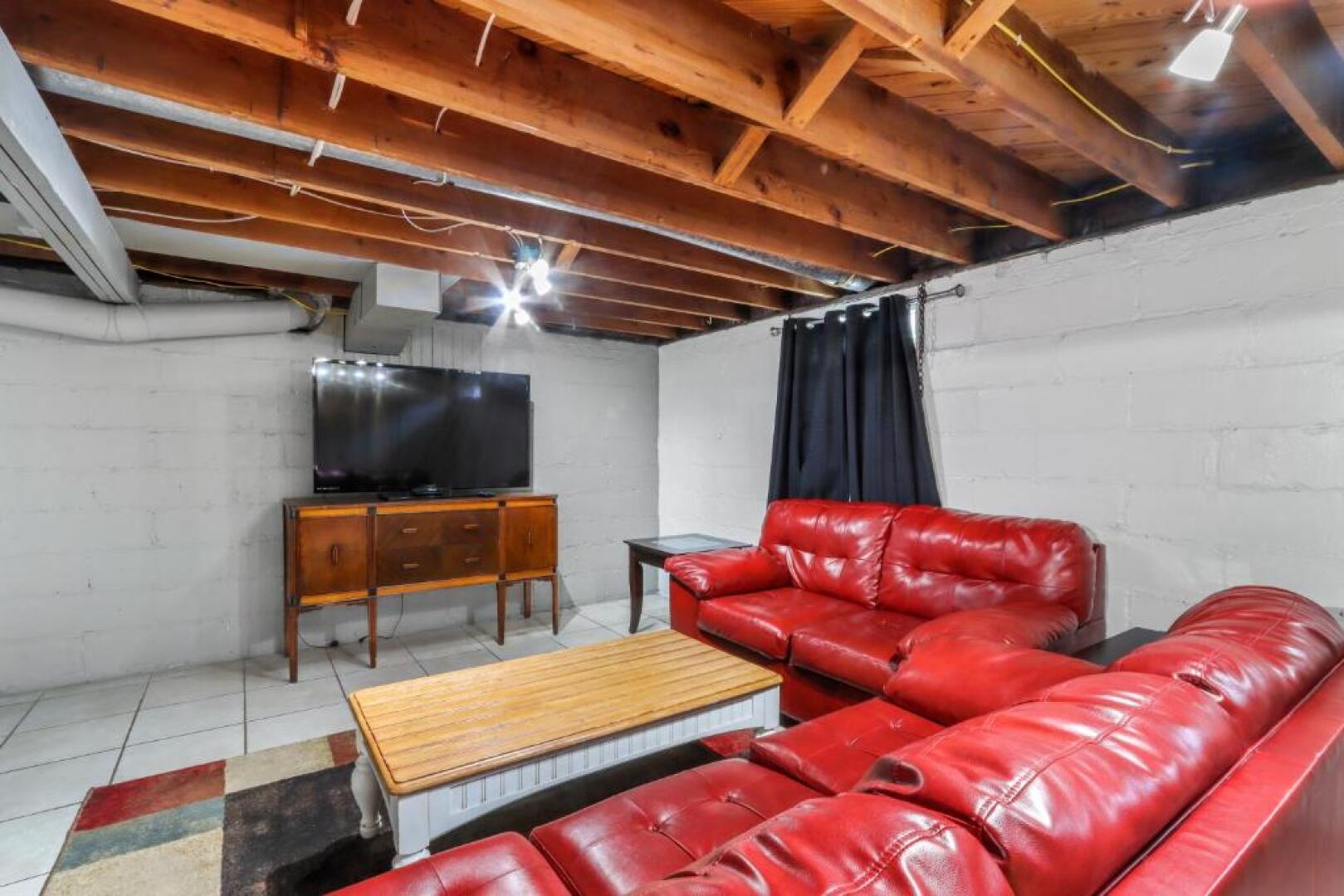 Gorgeous Downtown Bungalow, Walk Everywhere!!!