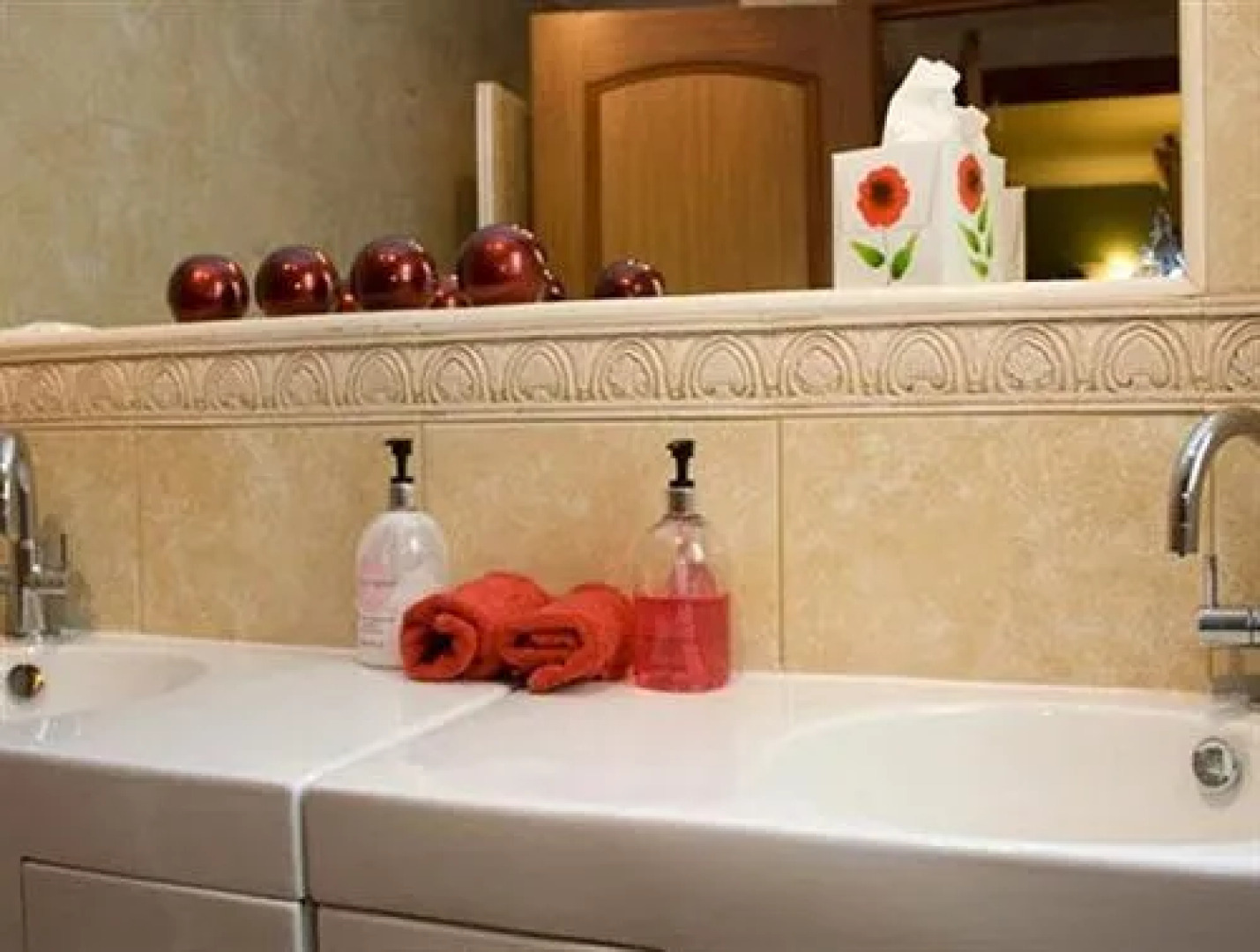 Riverside Lodge Gardens