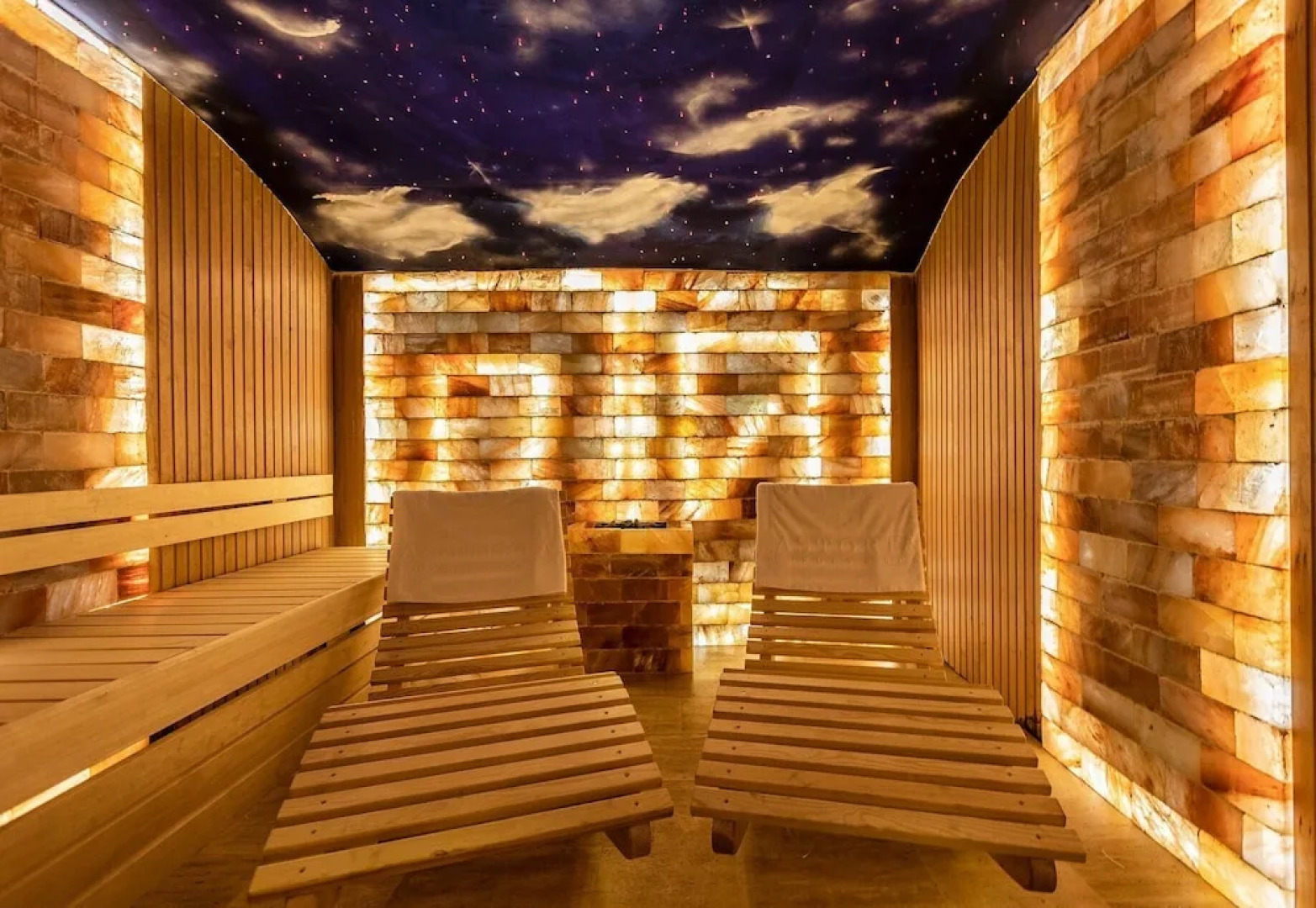 Astoria Luxury & Spa