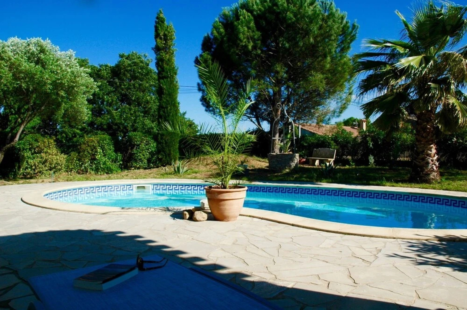 House With 4 Rooms in Pouzolles, With Wonderful Mountain View, Private