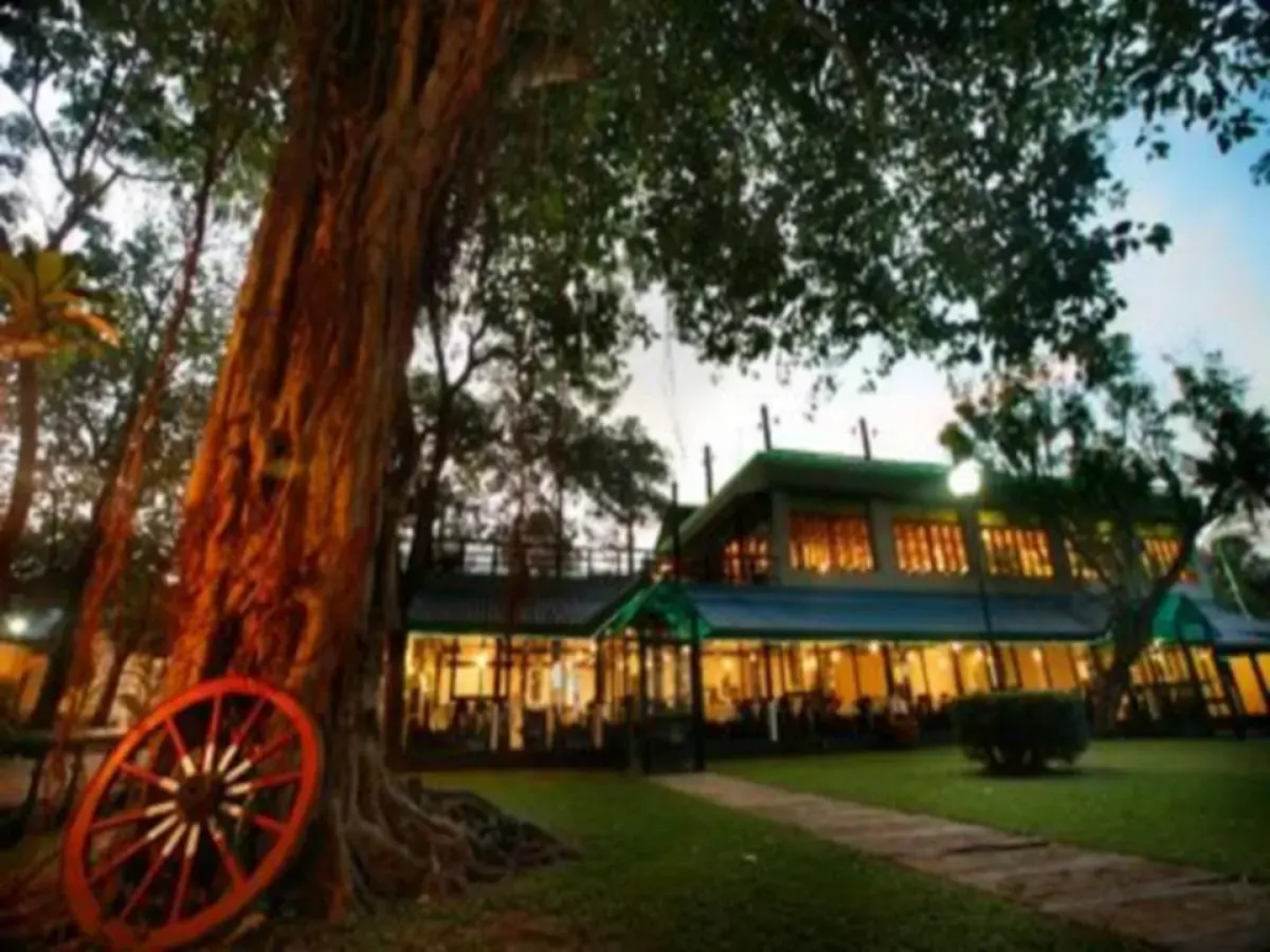 Randiya Hotel