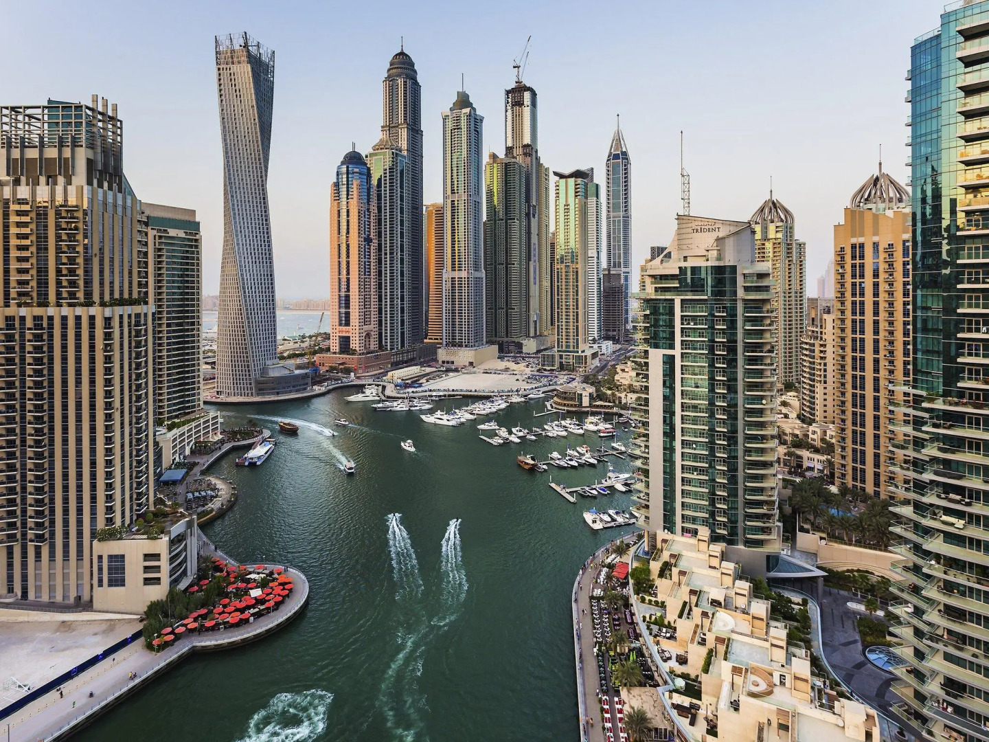 Pullman Dubai Jumeirah Lakes Towers - Hotel & Residence