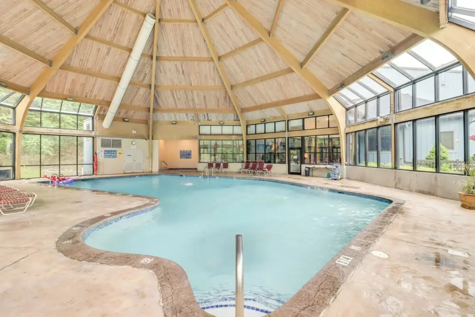 1 Mi to Camelback Resort: Tannersville Townhome