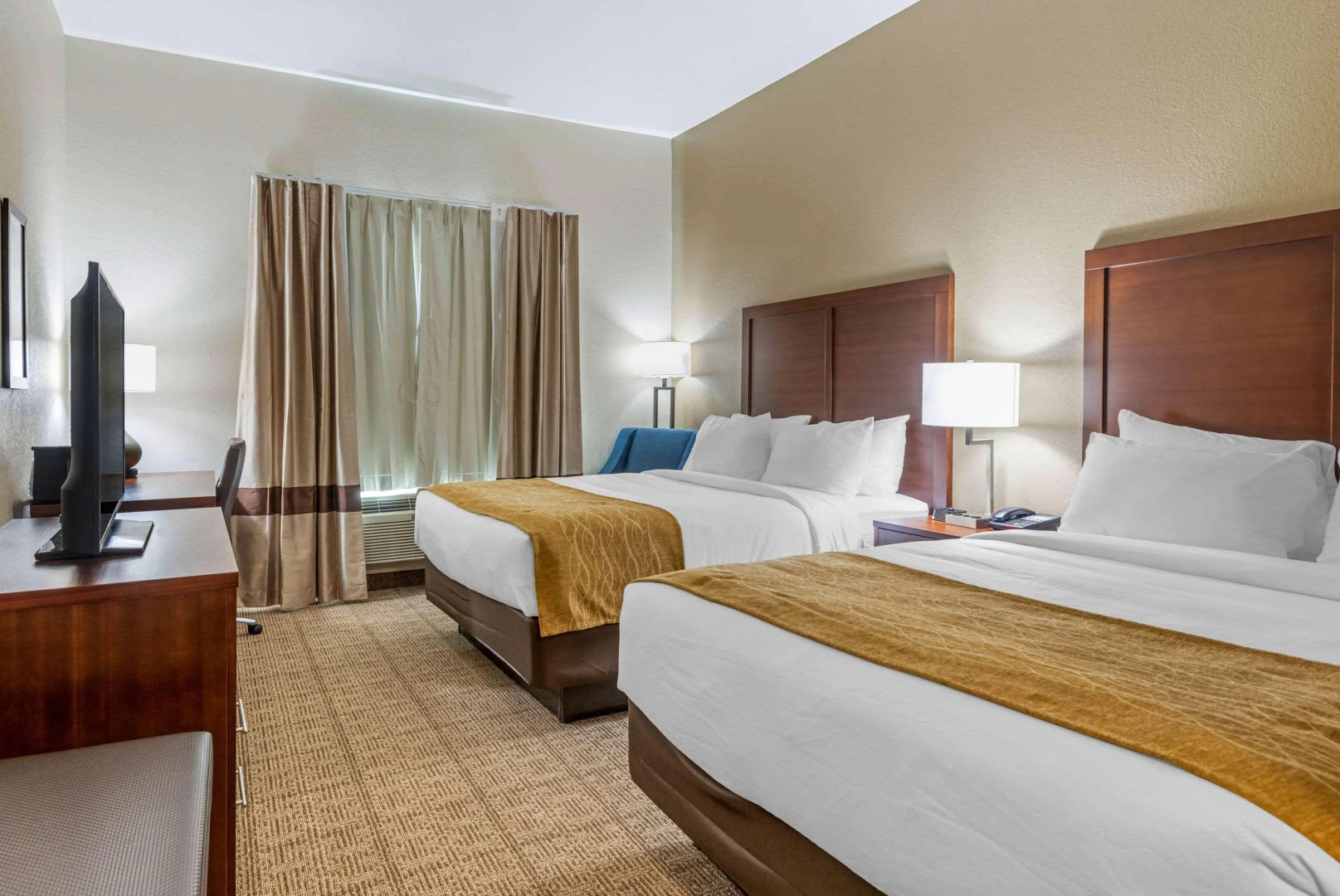 Comfort Inn & Suites