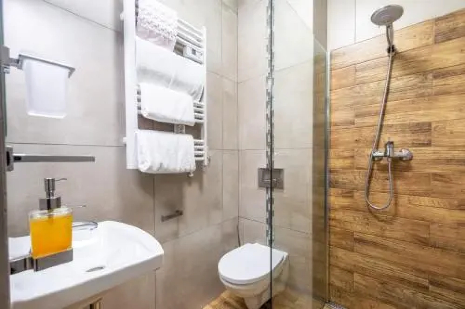 Pokoje Goscinne Niedzwiedz